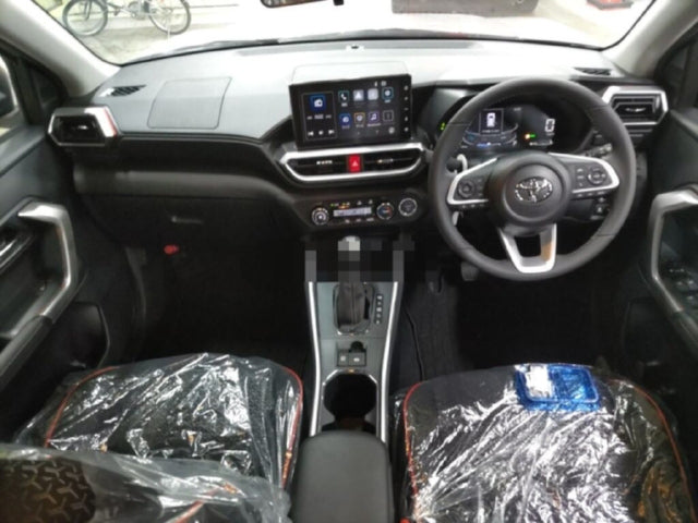 Toyota Raize Z 1.2L Hybrid 2026 !