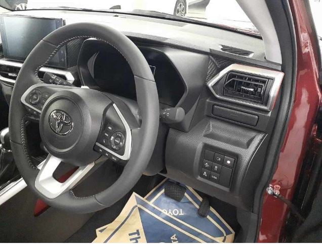 Toyota Raize Z 1.2L Hybrid 2026 With Auto Parking !