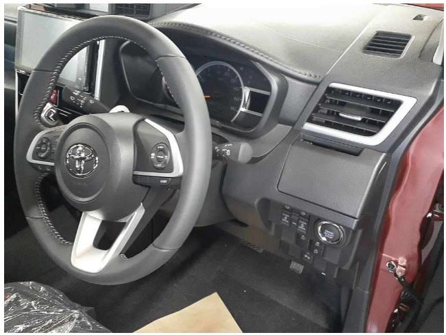 Toyota Roomy GT Custom 2026 !